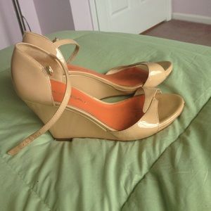 Size 5.5 Via Spiga Wedges